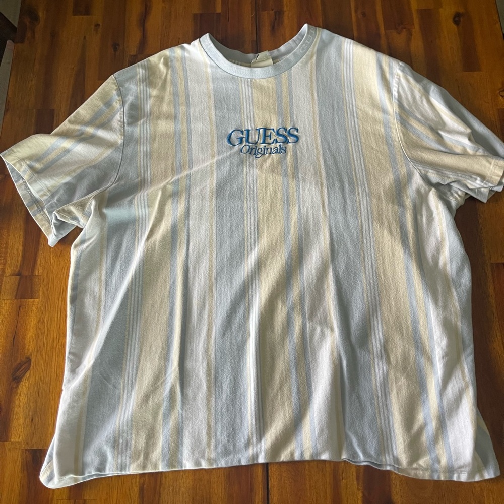 Guess Embroidered Tee - 2XL